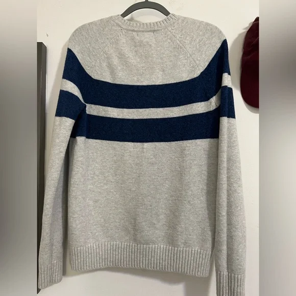 Banana Republic blue/grey stripe sweater — LIKE NEW - Picture 5 of 6